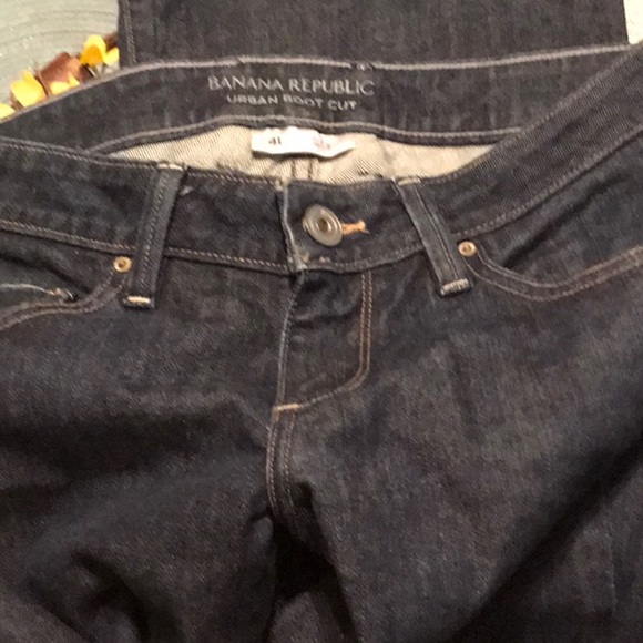 Size 4 & 6 Banana Repub & Style Comp - Picture 2 of 7